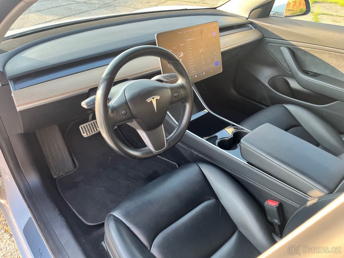 2019 Tesla MODEL 3 - 8