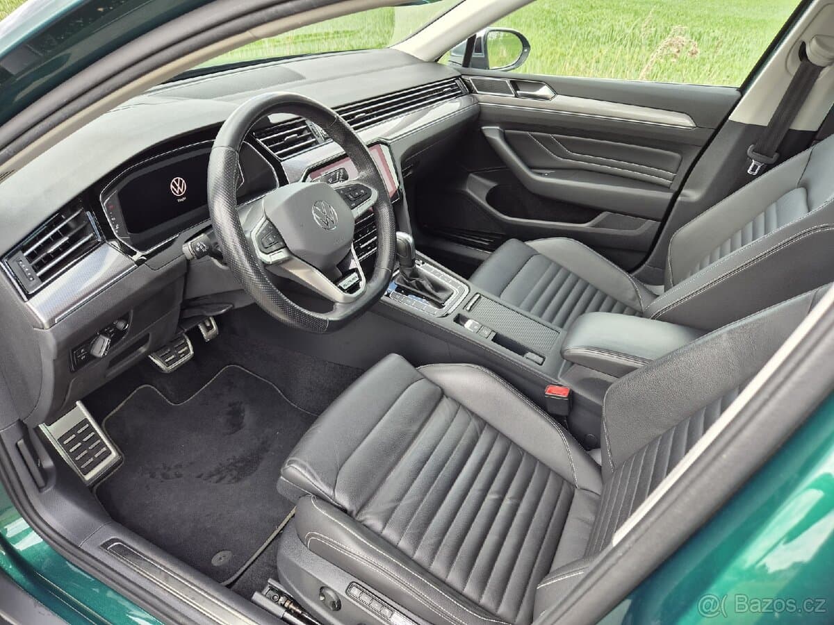 2020 Volkswagen PASSAT - 8