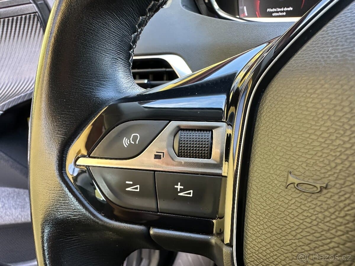 2018 Peugeot 3008 - 8