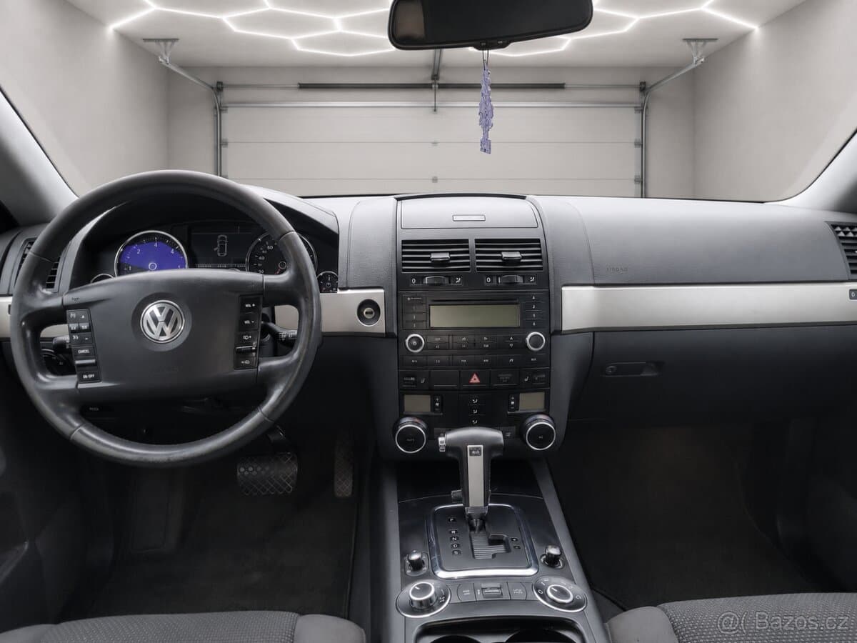 2008 Volkswagen TOUAREG - 8