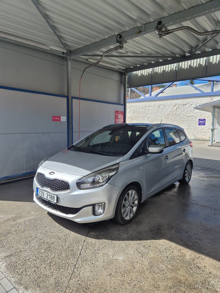 2015 Kia CARENS - 8