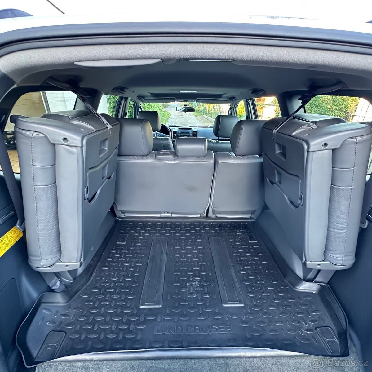 2005 Toyota LAND CRUISER - 8