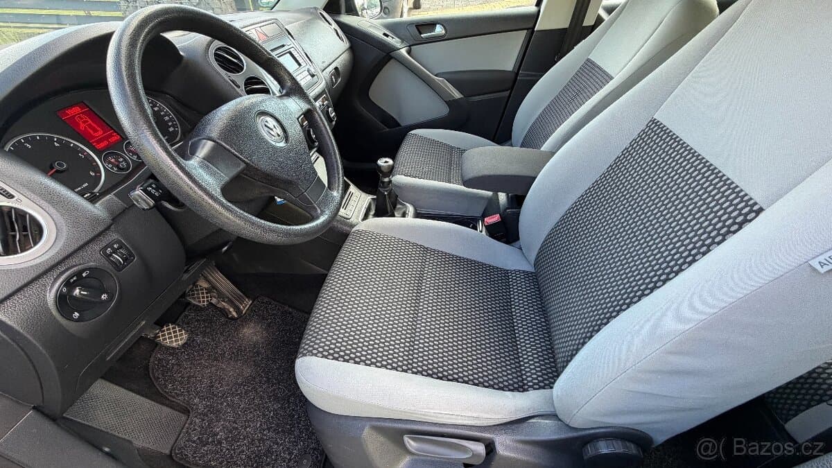 2009 Volkswagen TIGUAN - 8