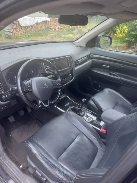 2018 Mitsubishi OUTLANDER - 8
