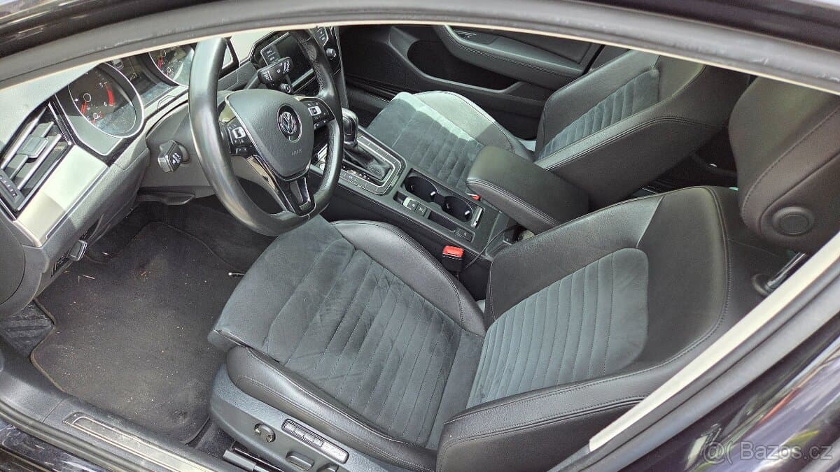 2016 Volkswagen PASSAT - 8
