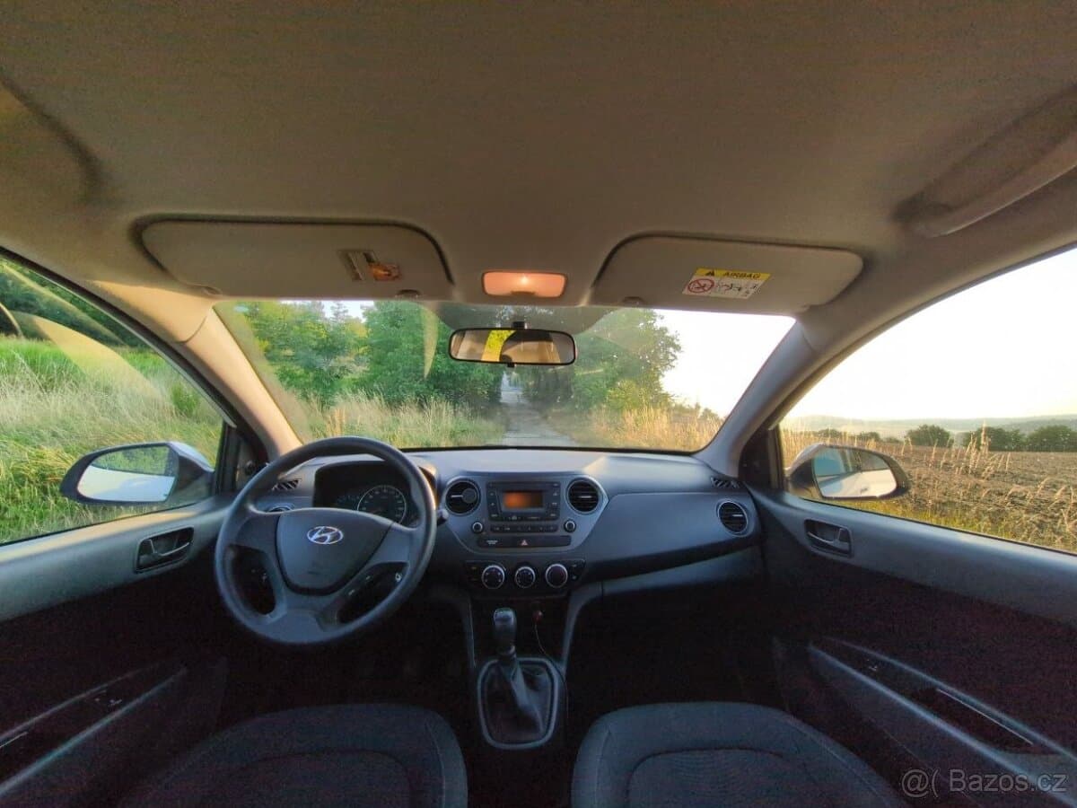 2017 Hyundai i10 - 8
