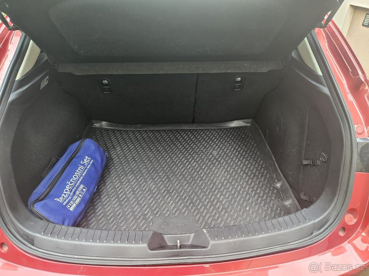 2018 Mazda 3 - 8