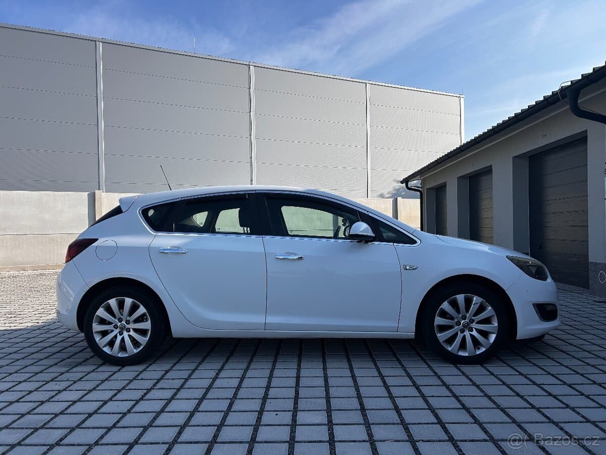 2014 Opel ASTRA - 8