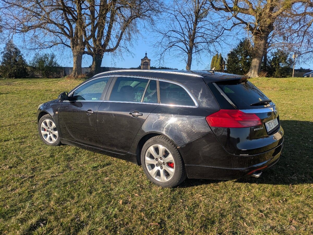 Opel INSIGNIA - 8