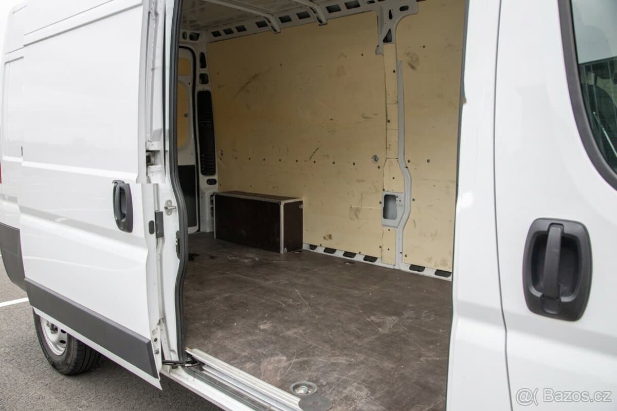2025 Toyota PROACE - 8
