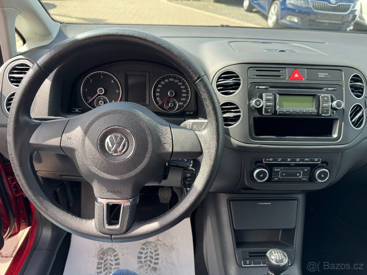 2011 Volkswagen GOLF - 8