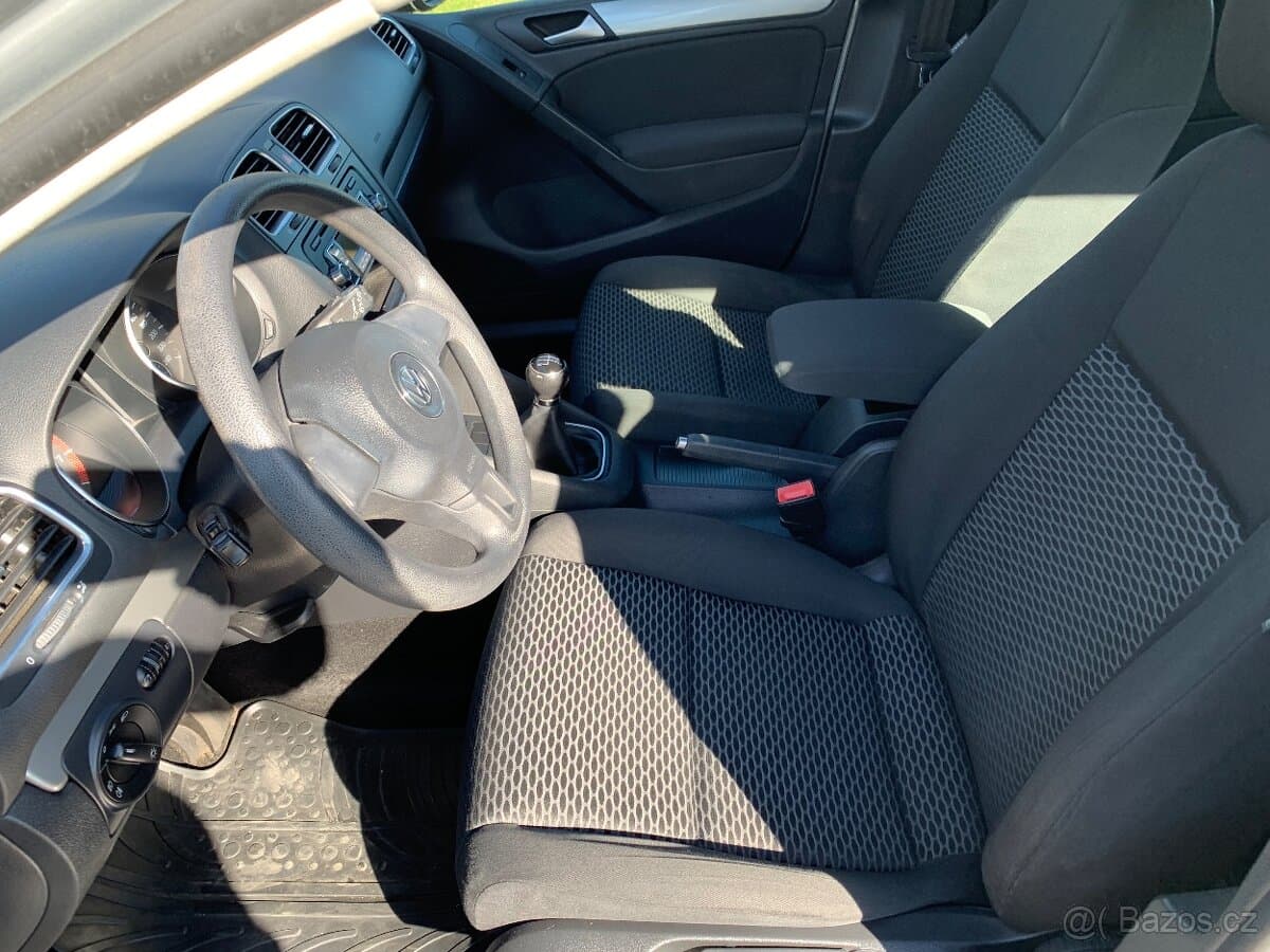 2009 Volkswagen GOLF - 8