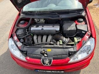 Peugeot 206 - 8