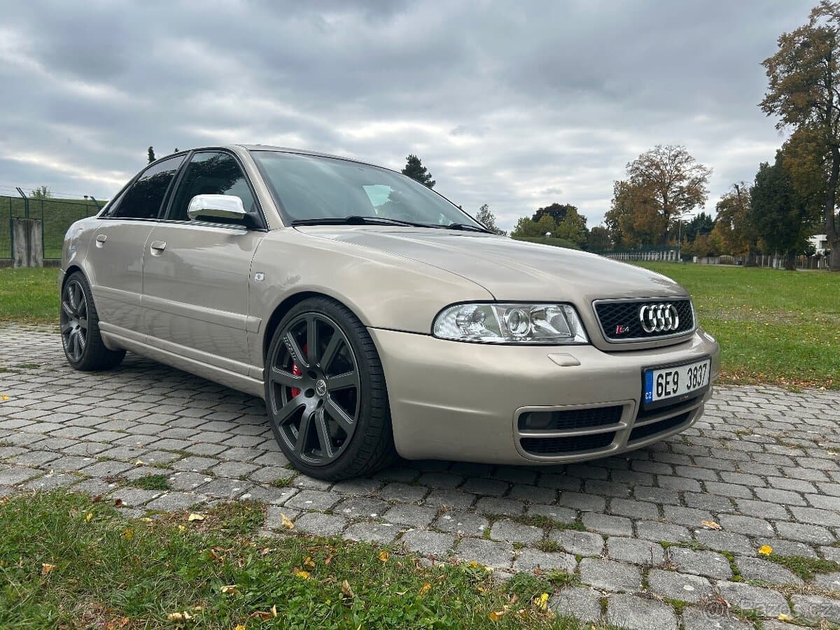 Audi S4 - 8