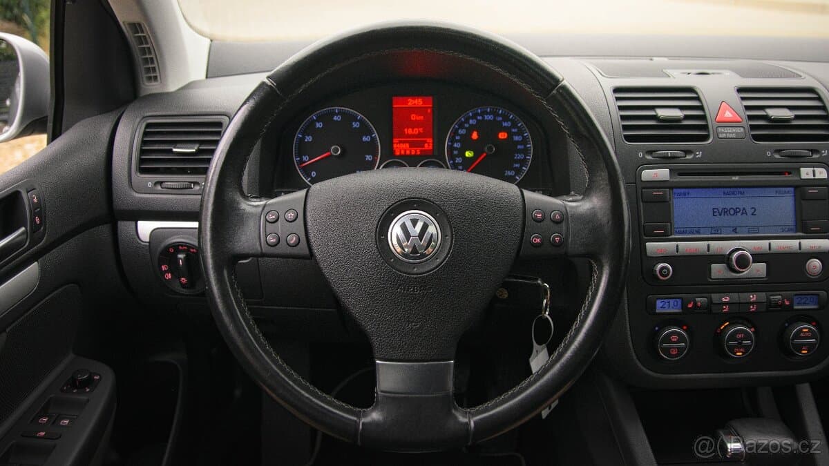 2008 Volkswagen GOLF - 8