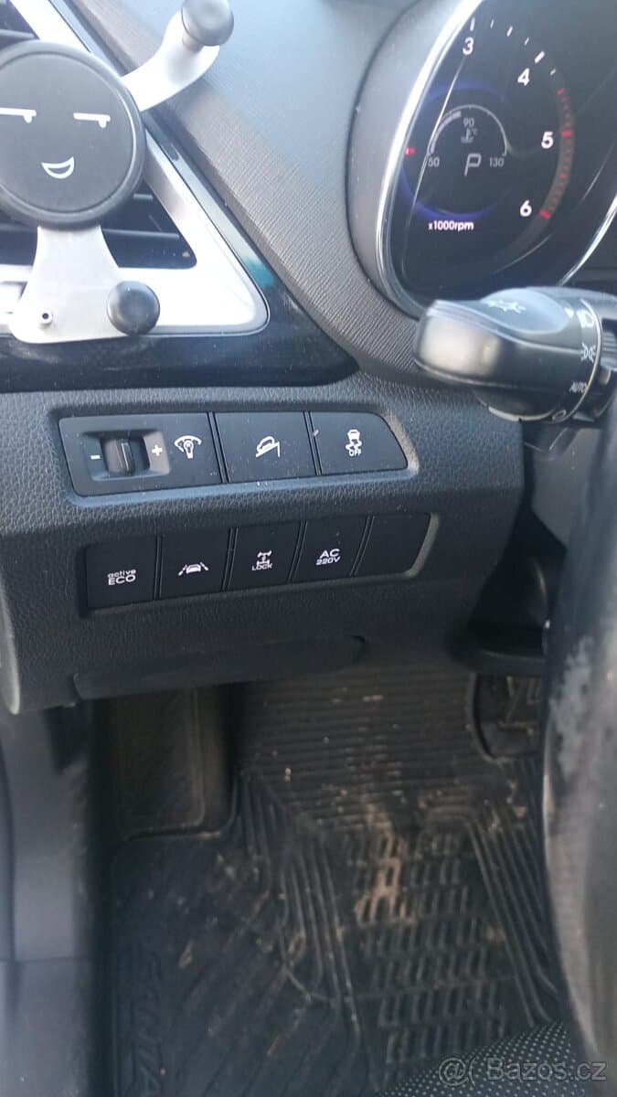 2016 Hyundai SANTA FE - 8
