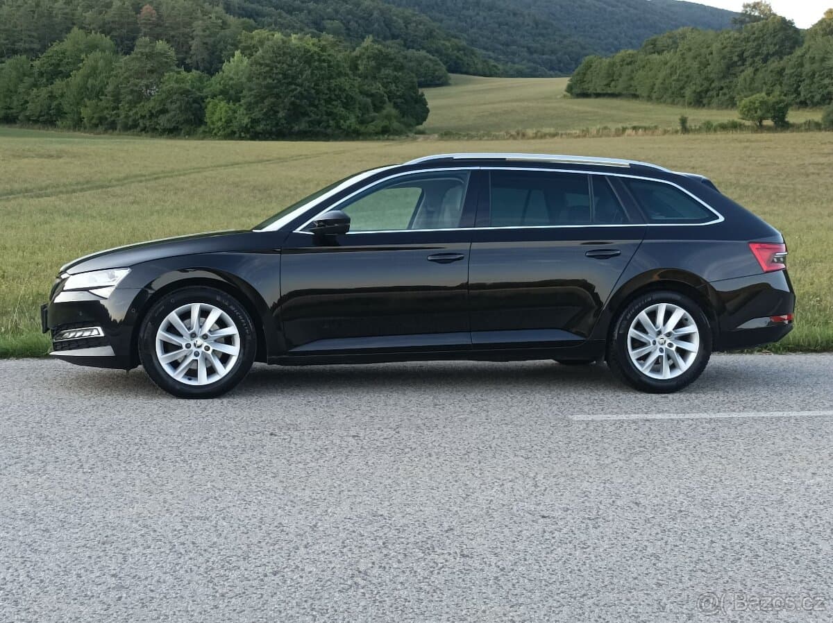 2021 Škoda SUPERB - 8