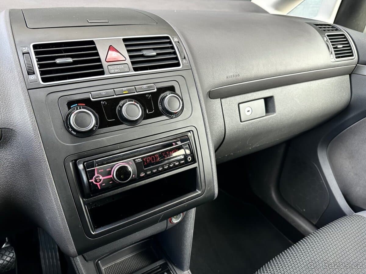 2011 Volkswagen TOURAN - 8