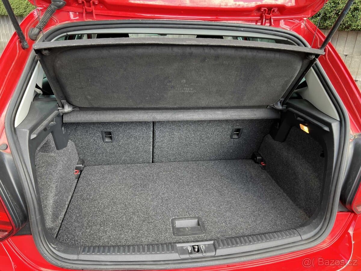 2015 Volkswagen POLO - 8