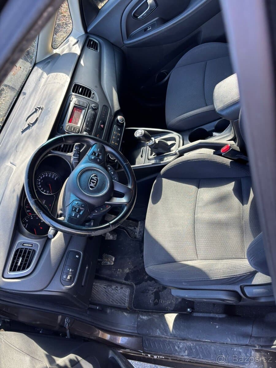 2013 Kia CARENS - 8