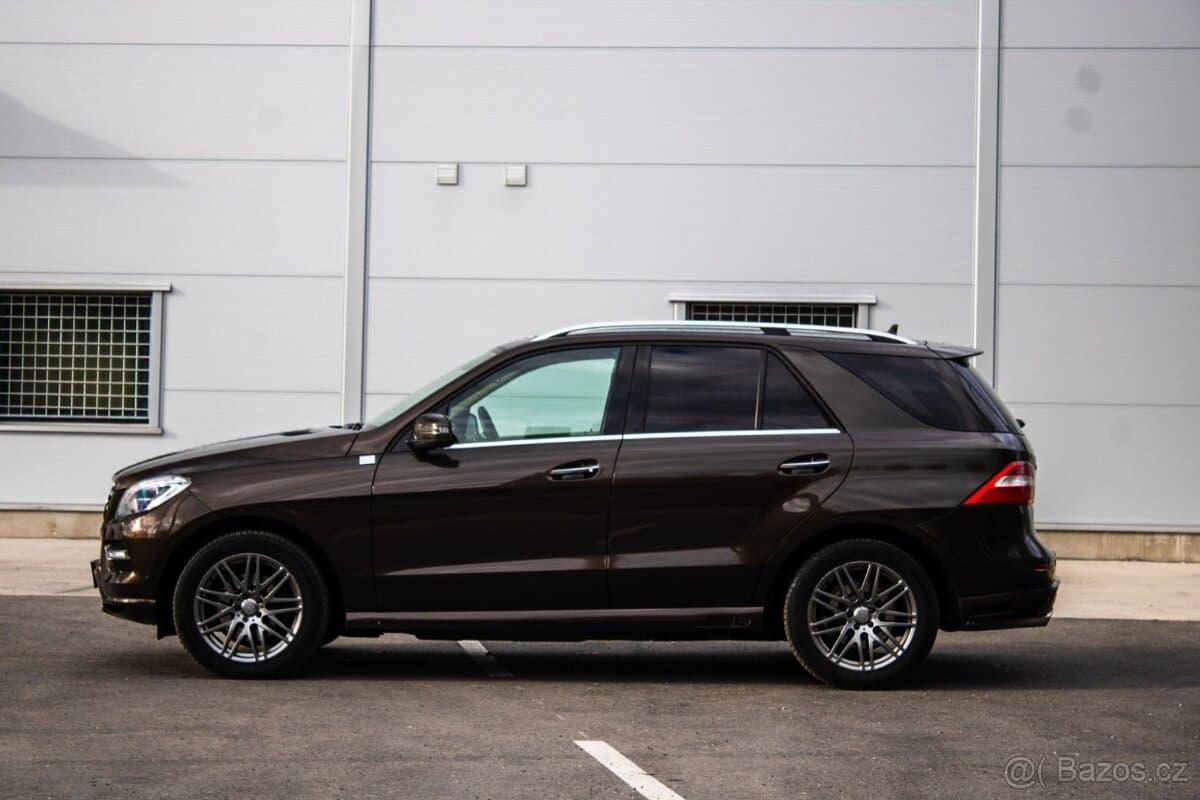 2012 Mercedes-Benz M-CLASS - 8