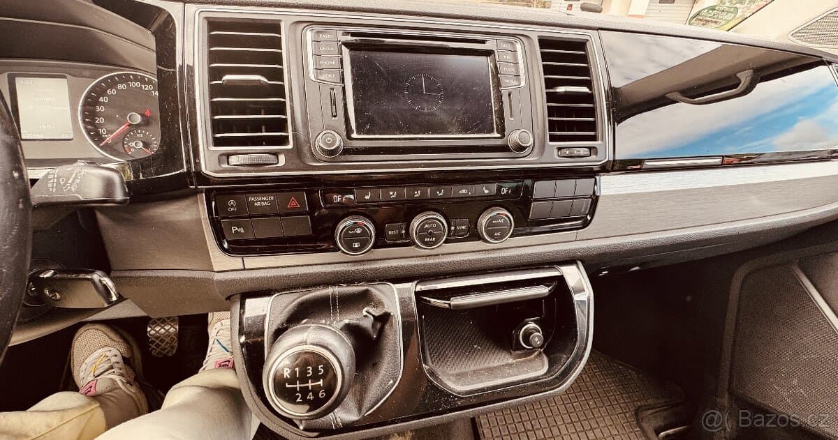 2016 Volkswagen MULTIVAN - 8