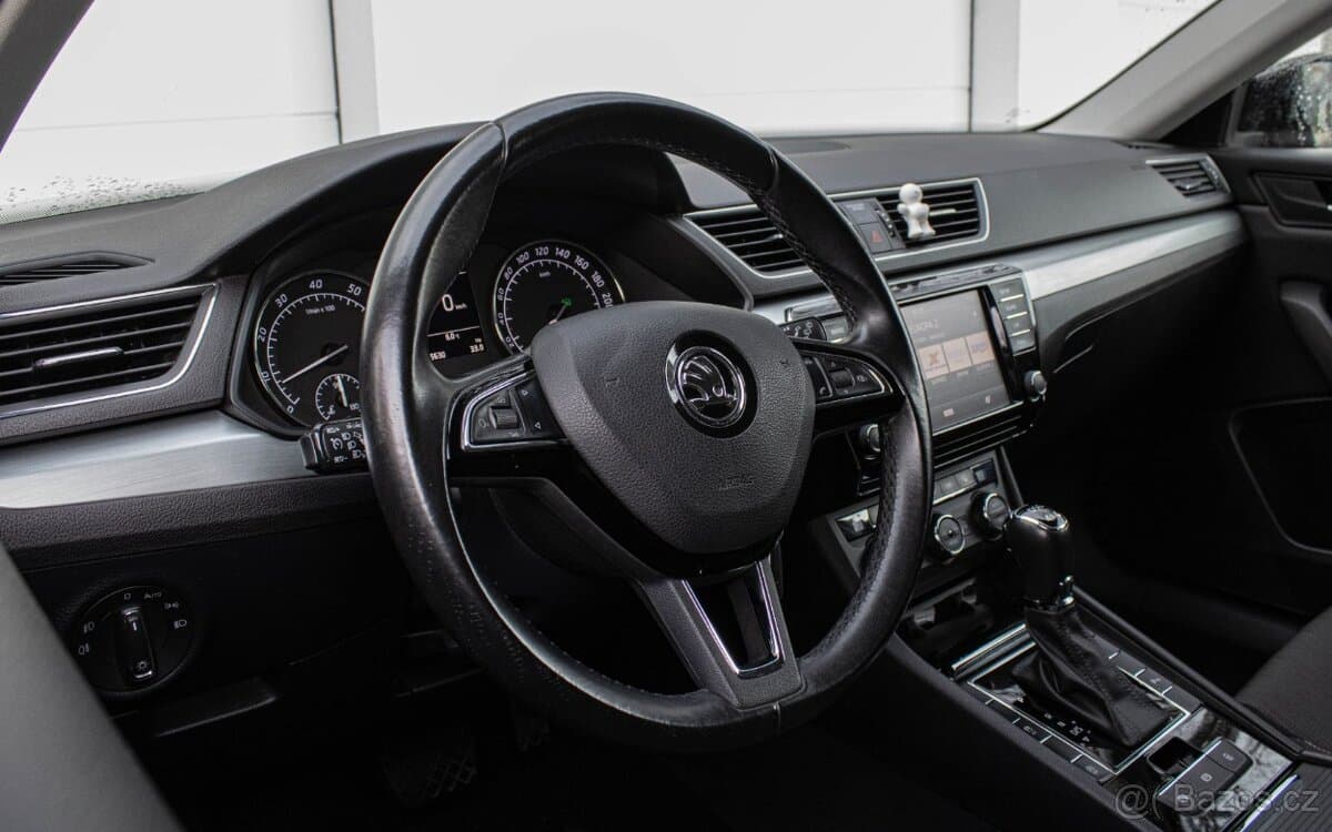 2016 Škoda SUPERB - 8