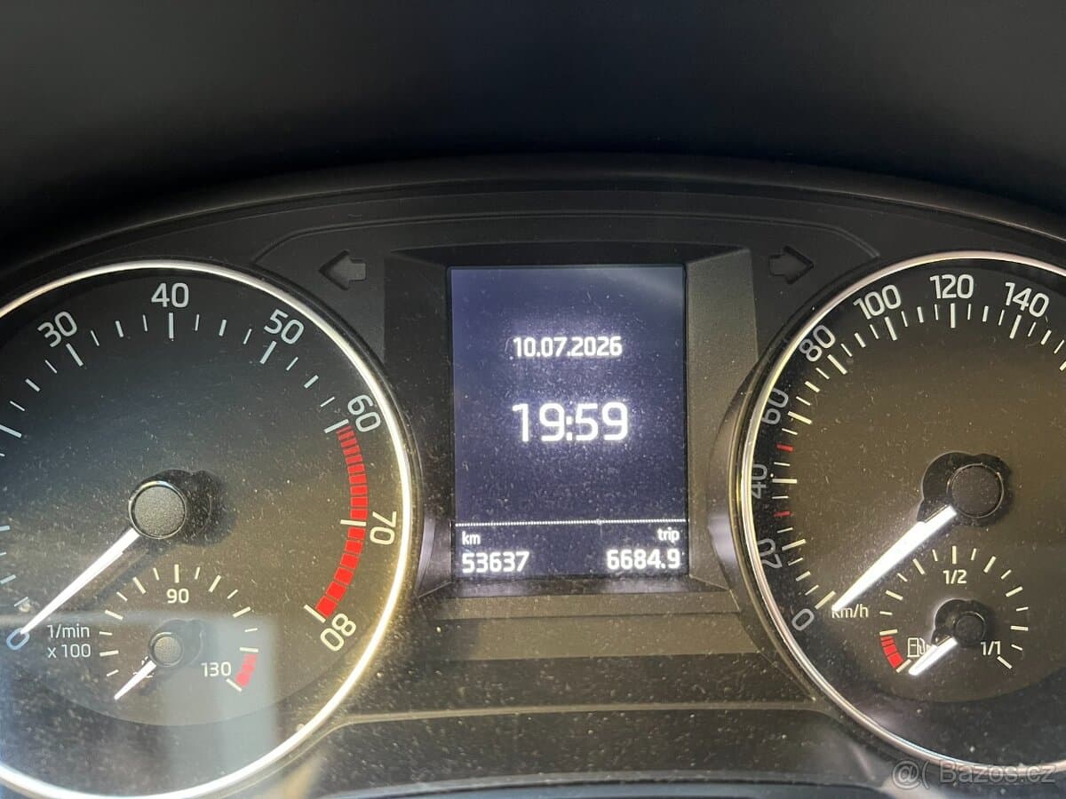 2015 Škoda FABIA - 8