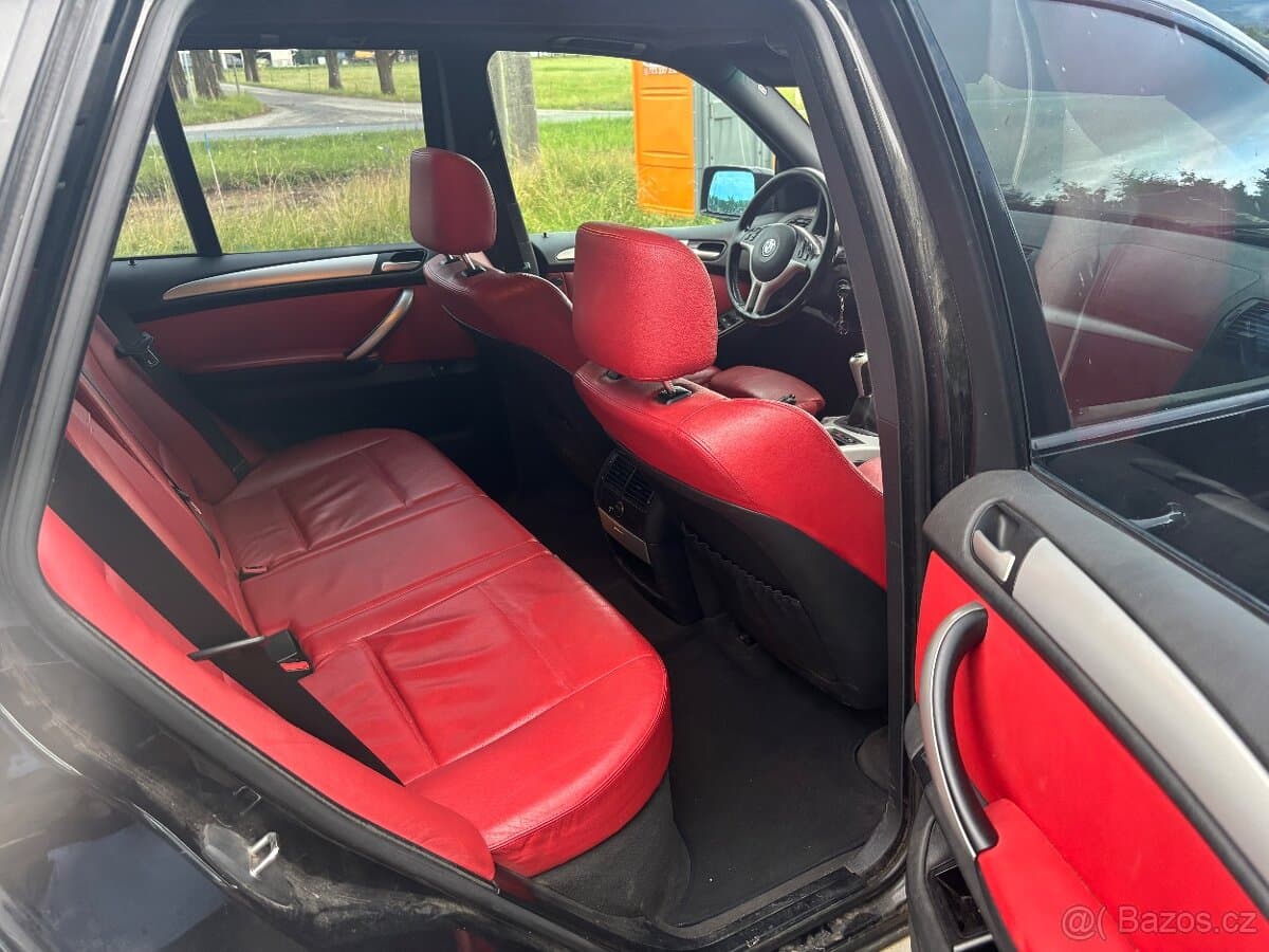 2002 BMW X5 - 8