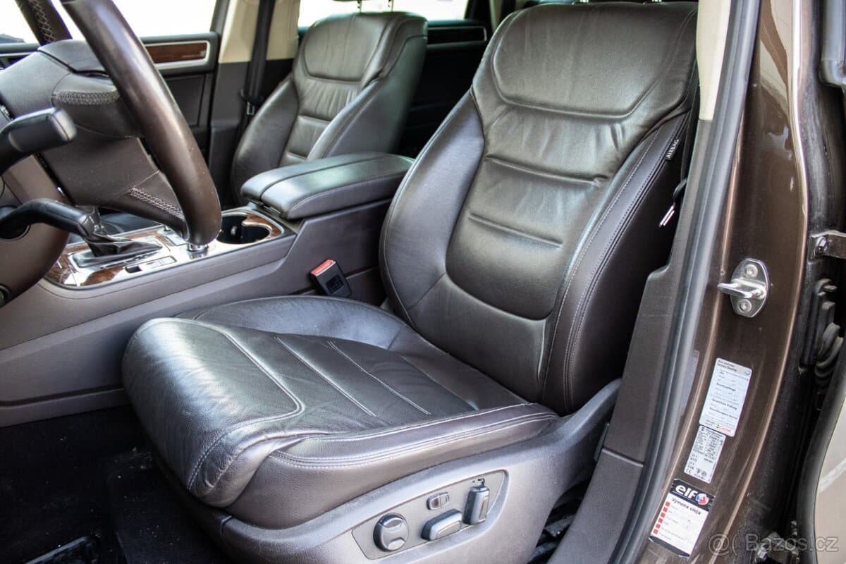 2014 Volkswagen TOUAREG - 8