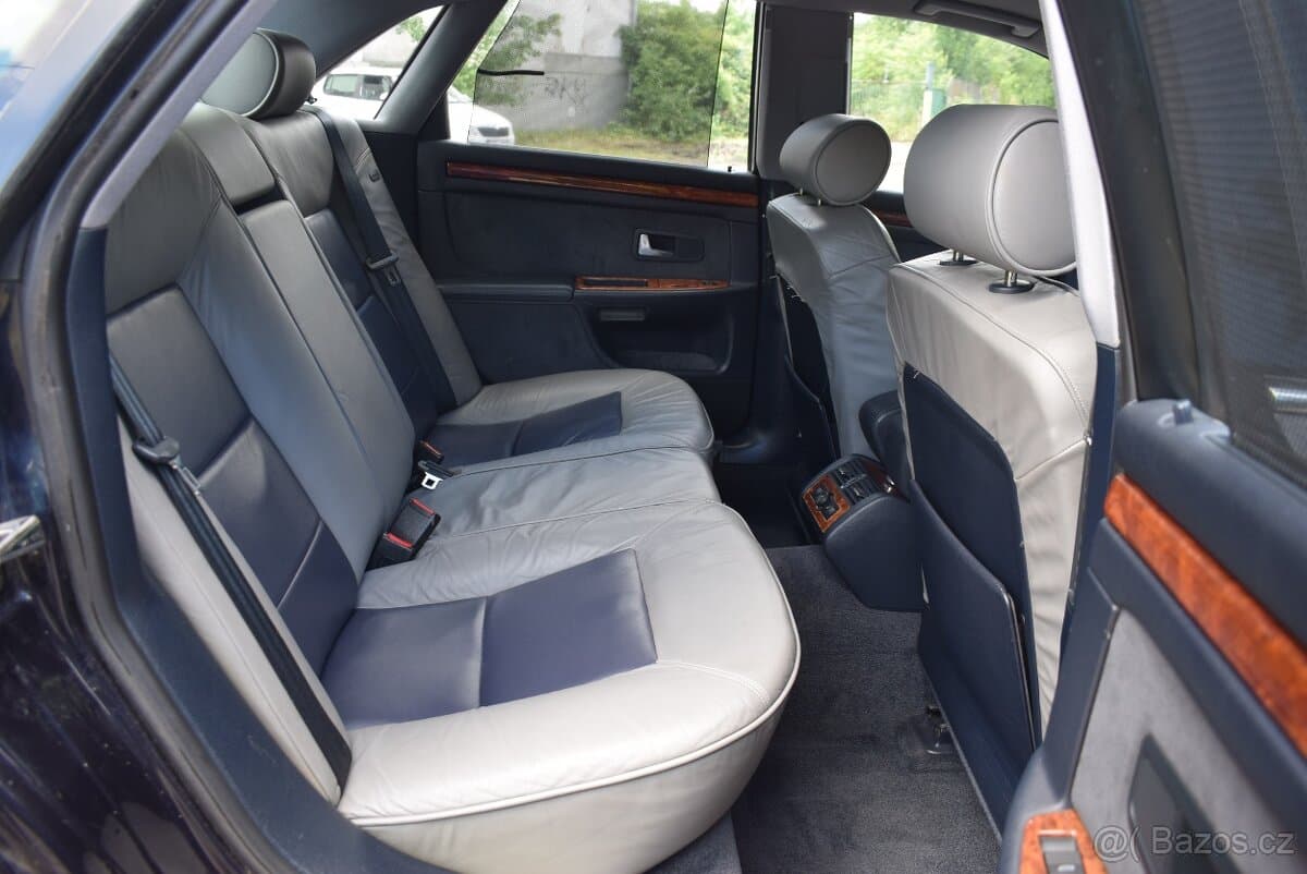 2001 Audi S8 - 8
