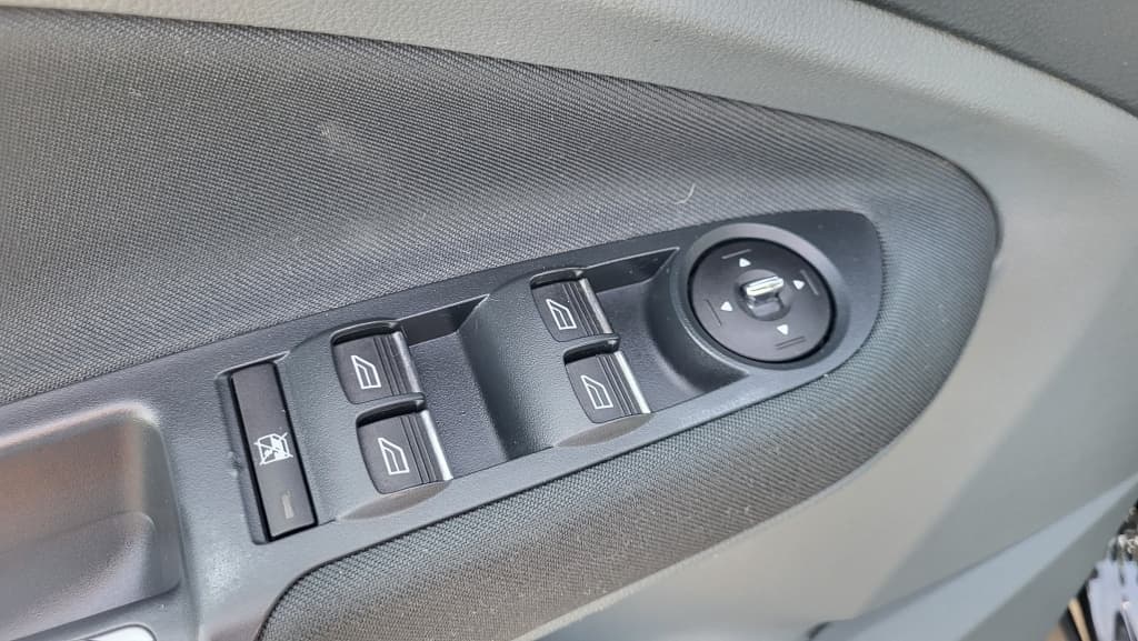 2011 Ford C-MAX - 8