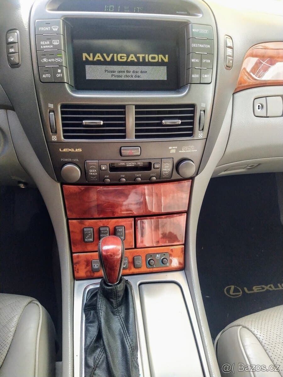 2003 Lexus LS - 8