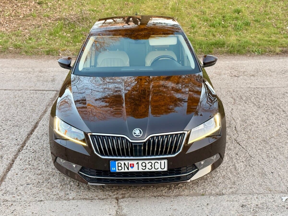 2016 Škoda SUPERB - 8