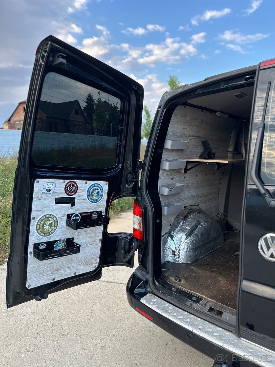2011 Volkswagen TRANSPORTER - 8