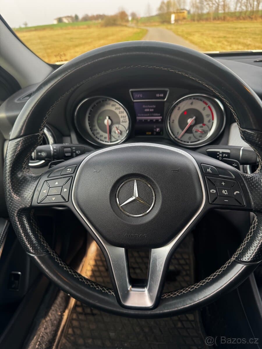2014 Mercedes-Benz GLA - 8
