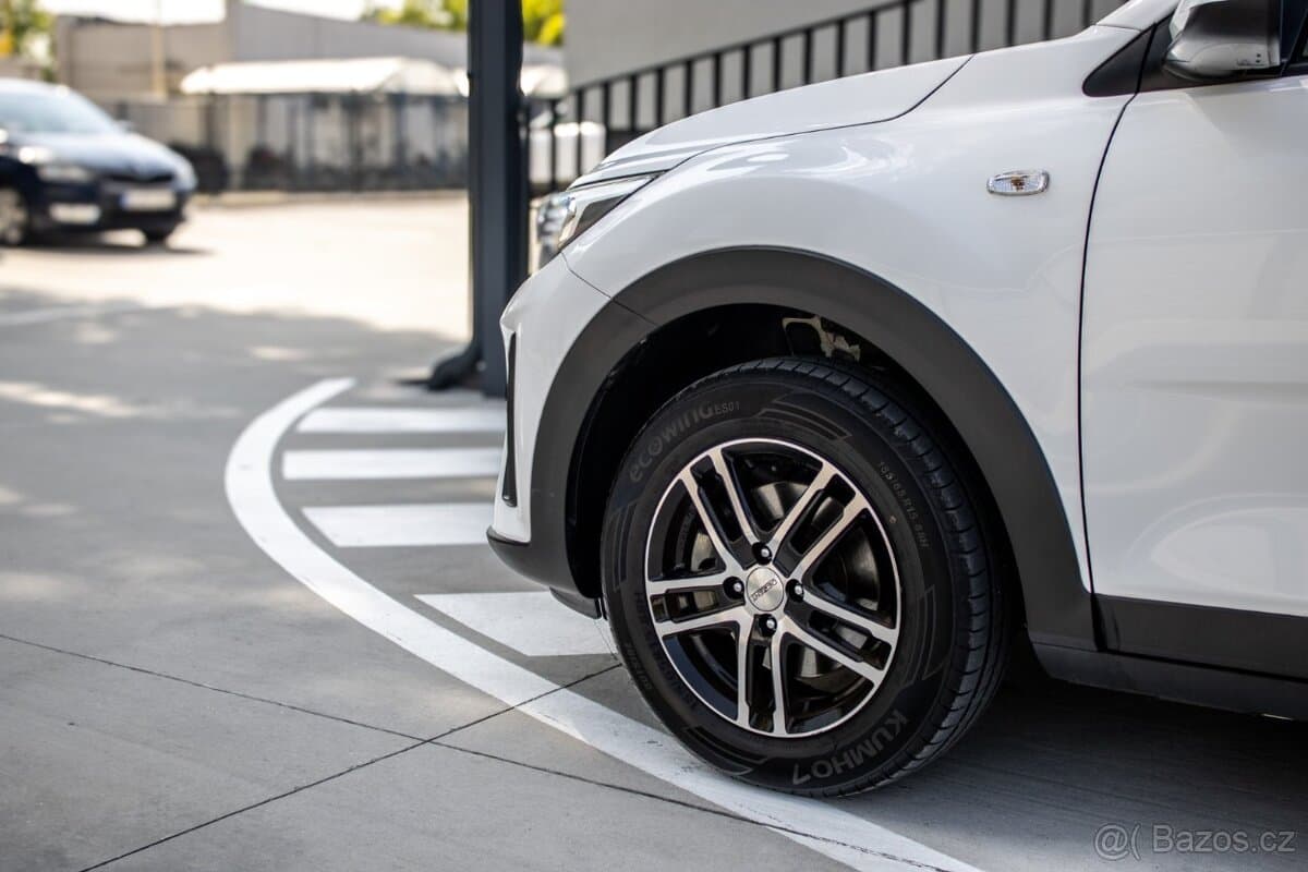 2018 Kia STONIC - 8