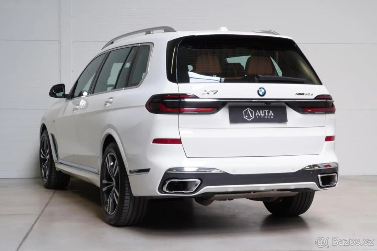 2024 BMW X7 - 8