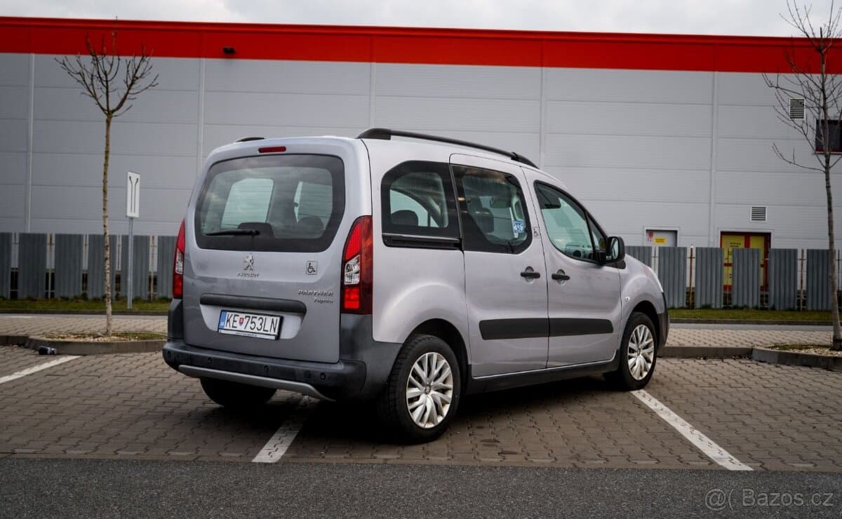 2017 Peugeot OSTATNÍ - 8