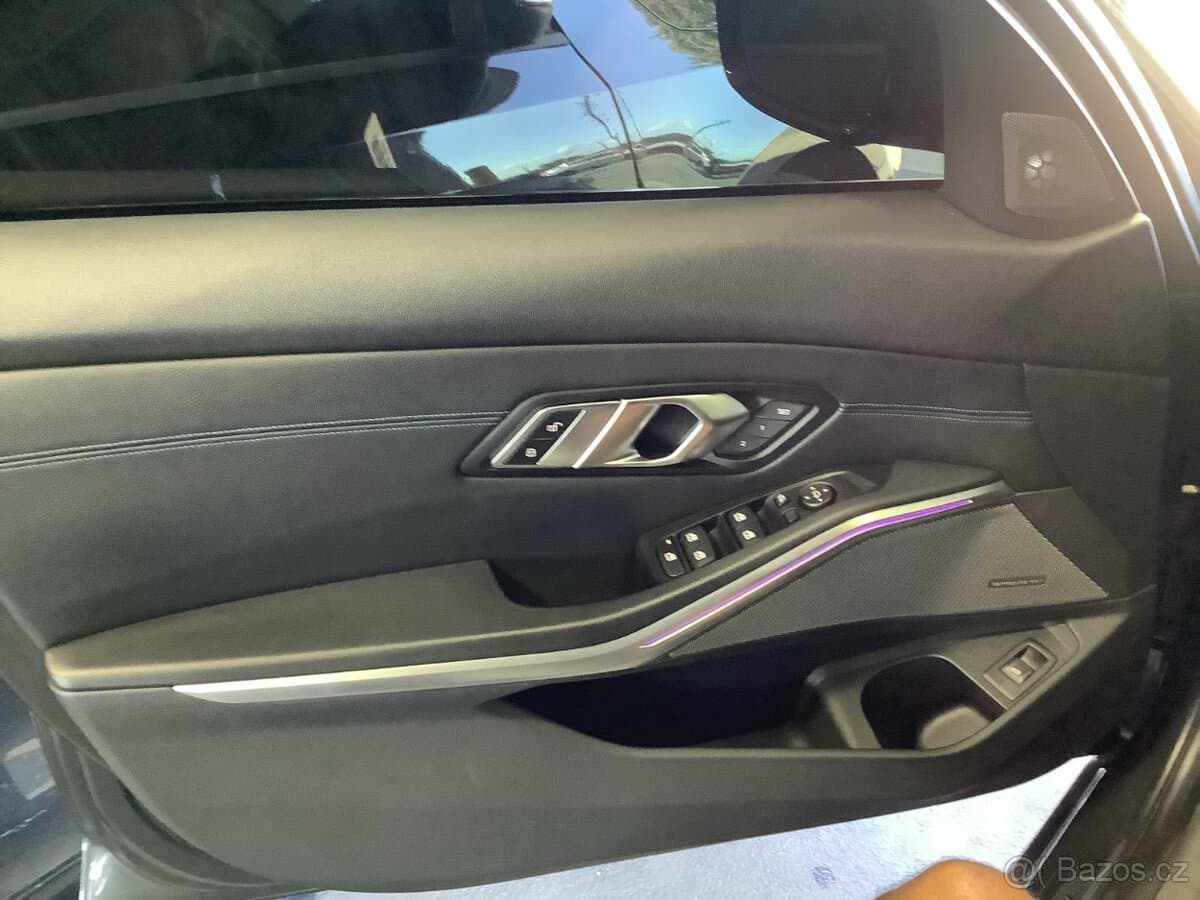 2020 BMW M3 - 8