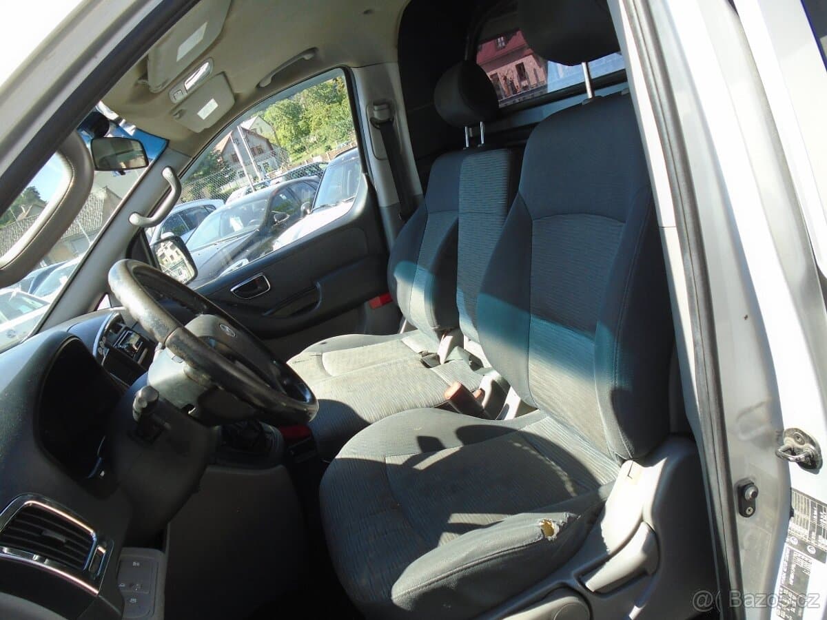2009 Hyundai H-1 - 8