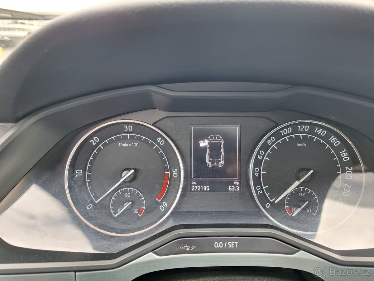 2017 Škoda SUPERB - 8