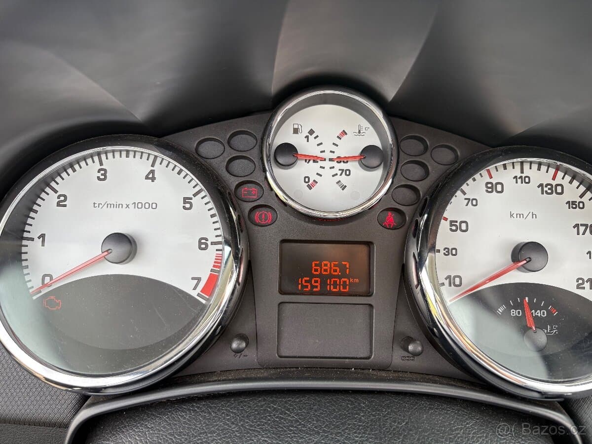 2007 Peugeot 207 - 8