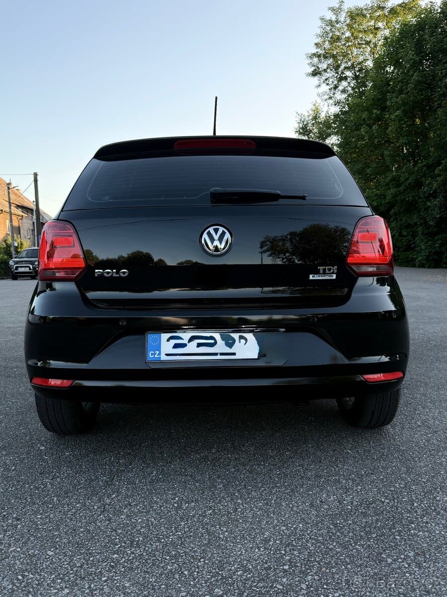 2016 Volkswagen POLO - 8