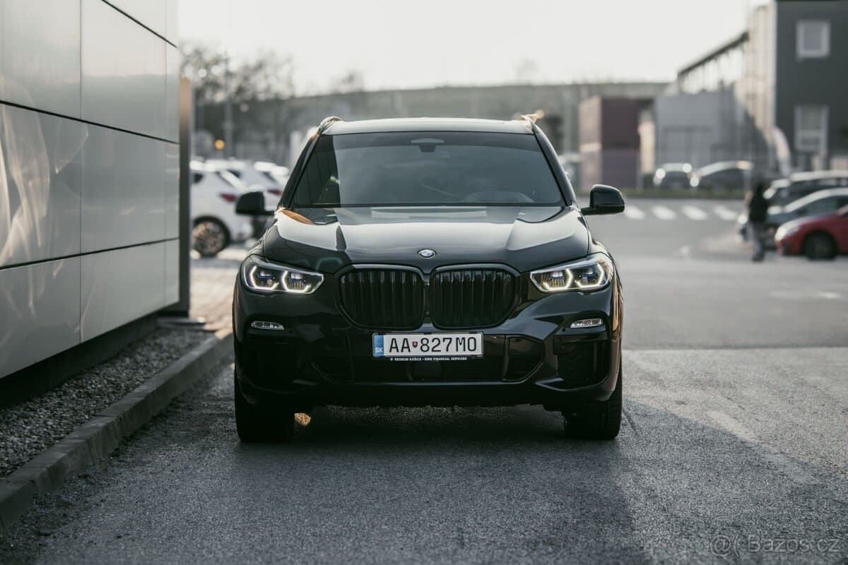 2021 BMW X5 - 8