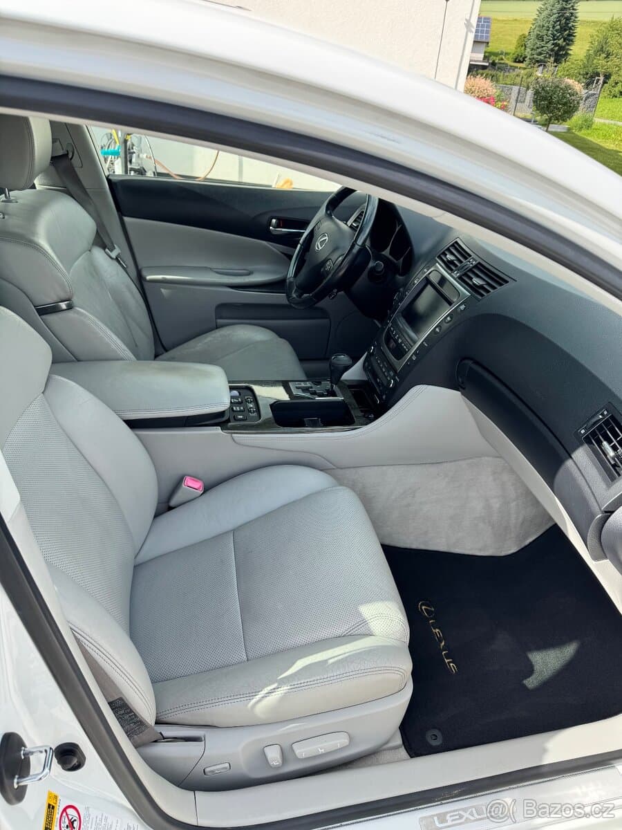 2008 Lexus - 8