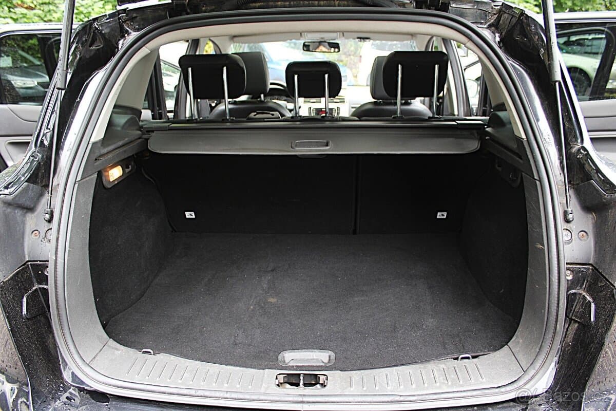 2011 Ford KUGA - 8