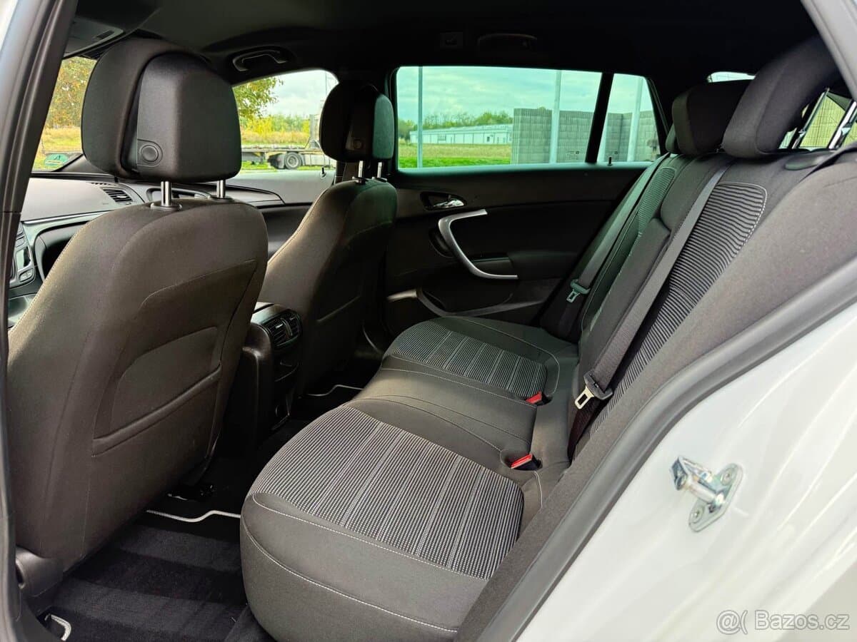 2015 Opel INSIGNIA - 8