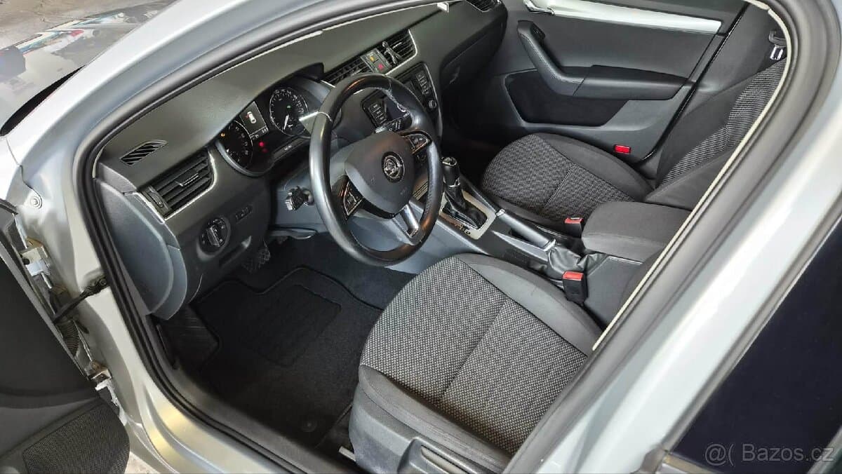 Škoda OCTAVIA - 8