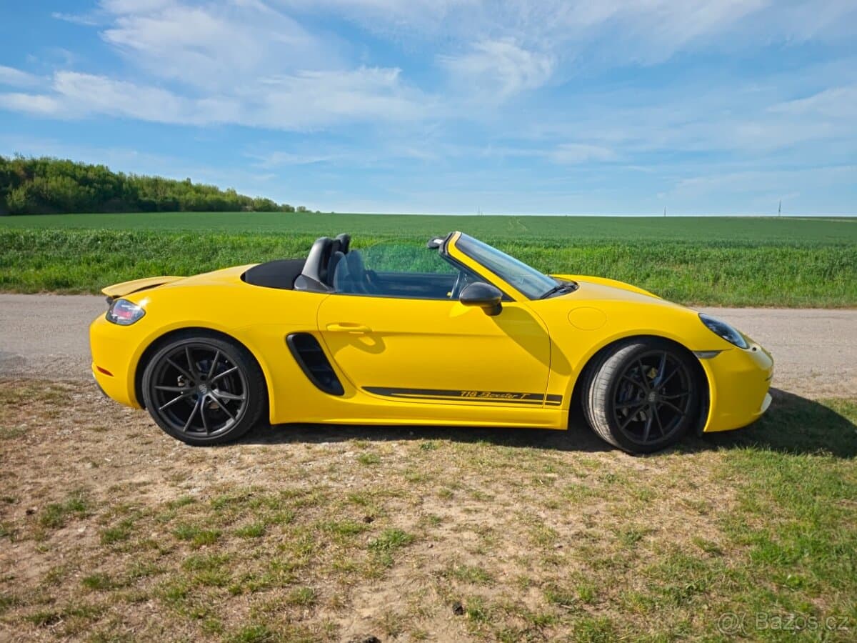 Porsche 718 - 8